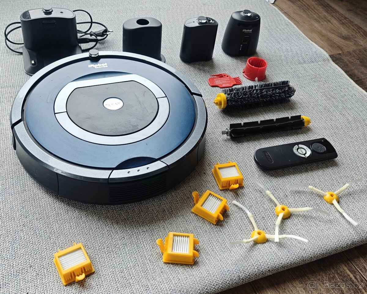 Robotický vysavač IRobot Roomba 786p + příslušenství