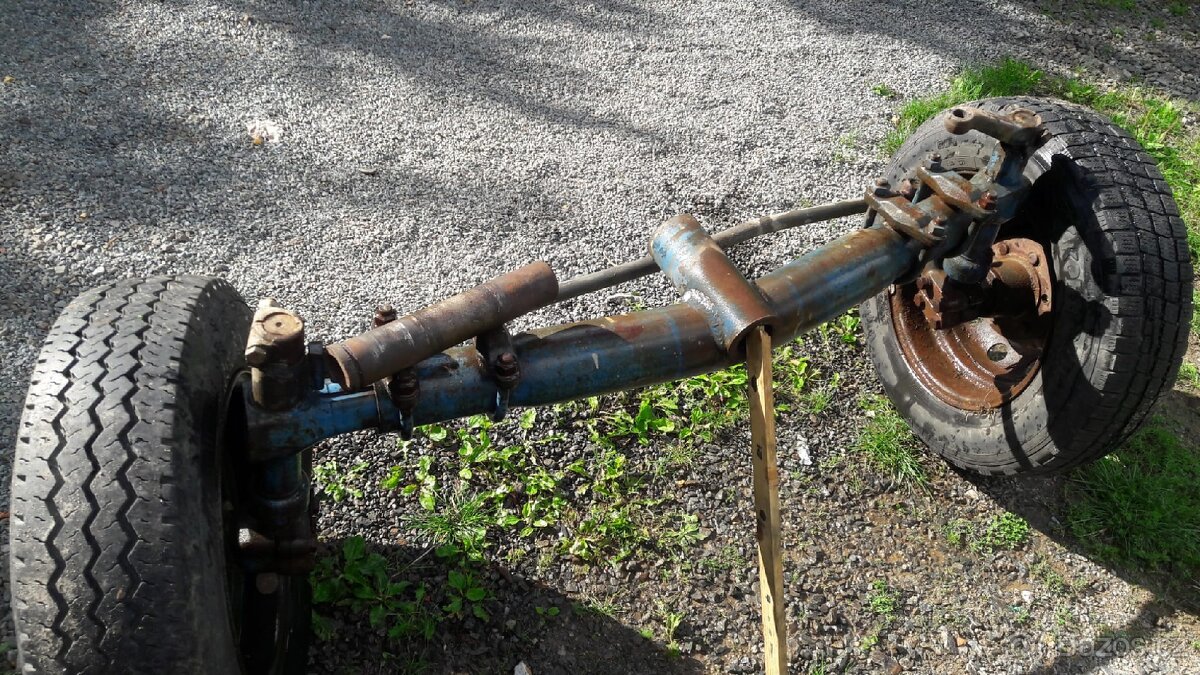 Přední náprava Zetor