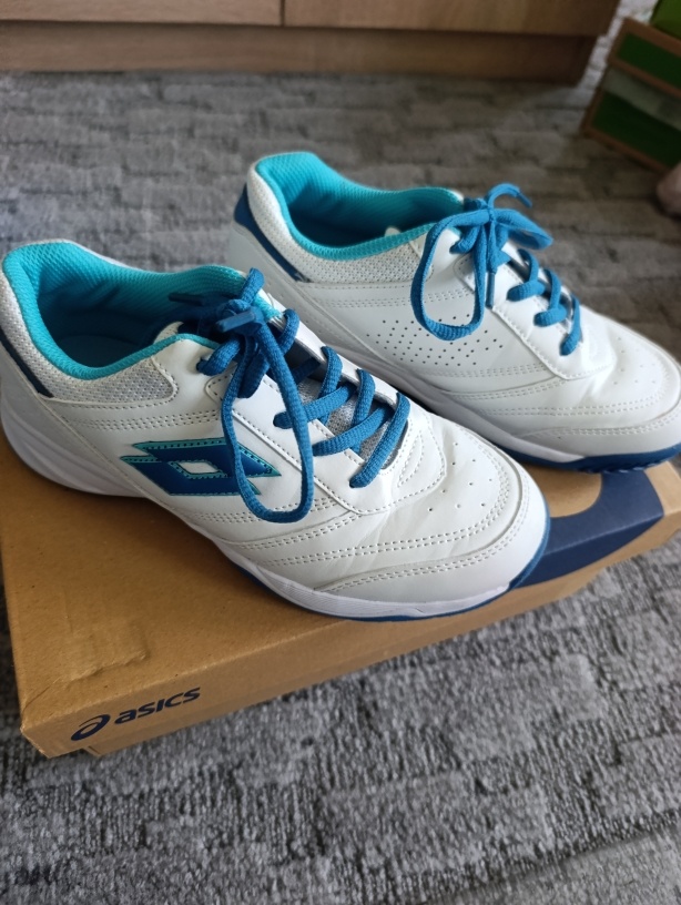 sálovky Lotto - vel.36