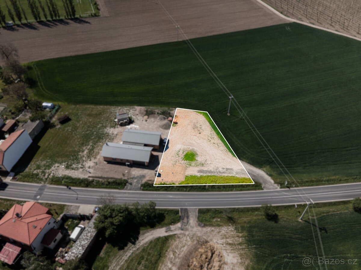 Prodej stavebního pozemku 970 m² Ročov, okres Louny