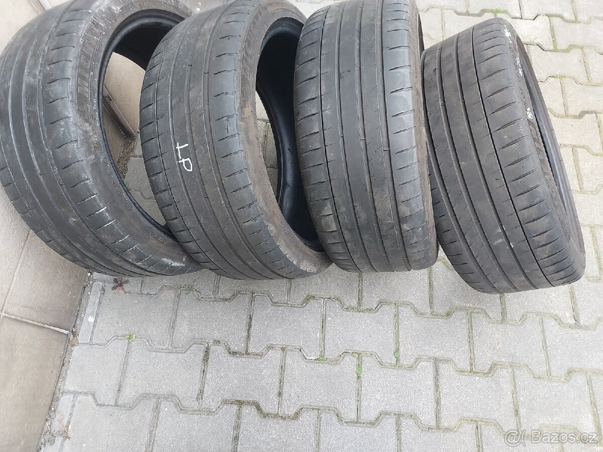 Michelin pilot sport 4. 225/40 r 18