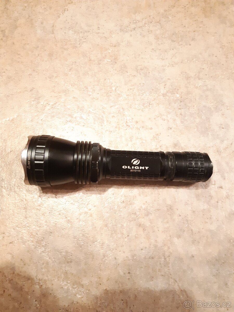 LED svítilna Olight M21