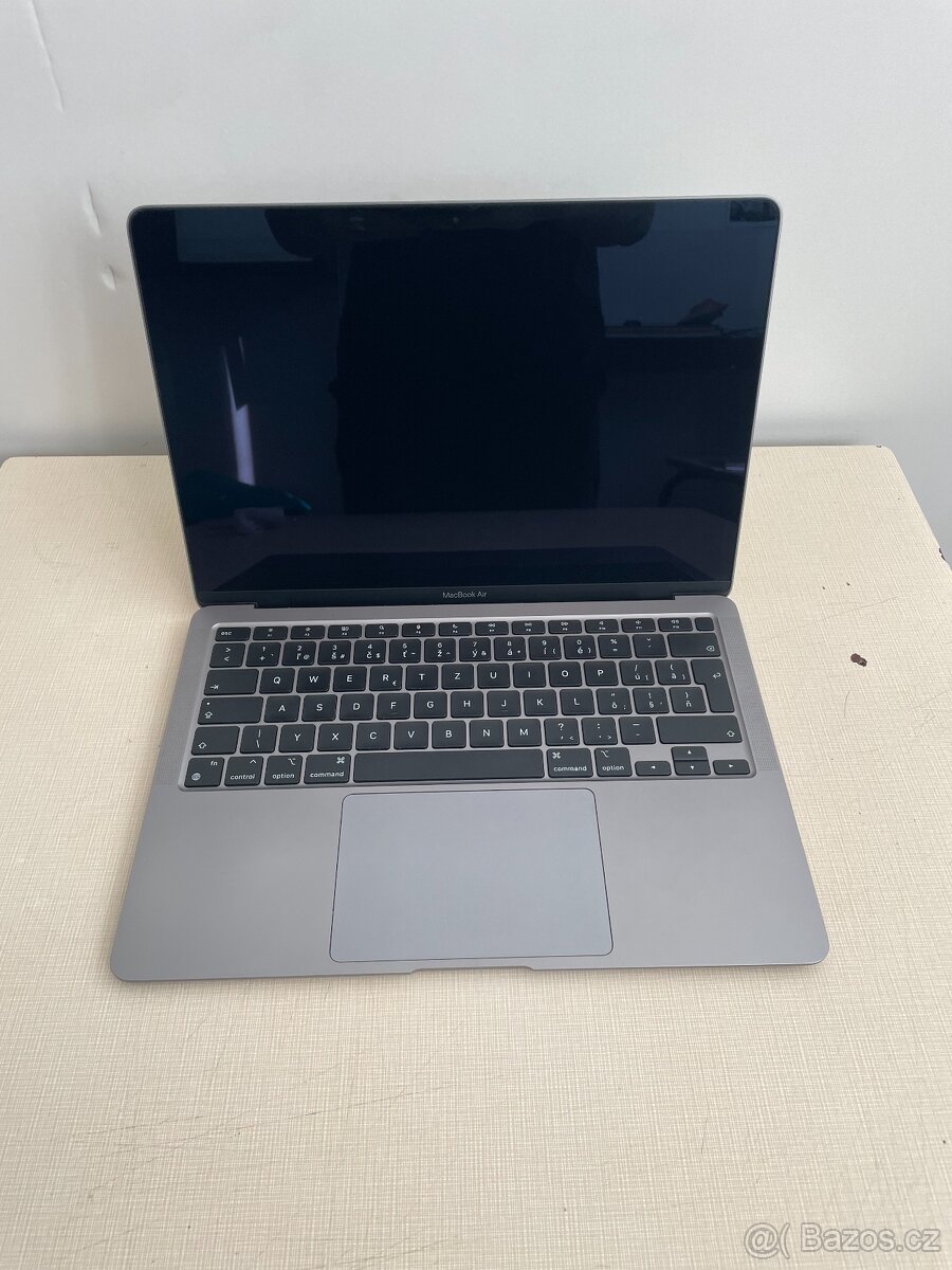Macbook Air 13 m1 2020 | 8GB RAM | 256GB AKTUÁLNE