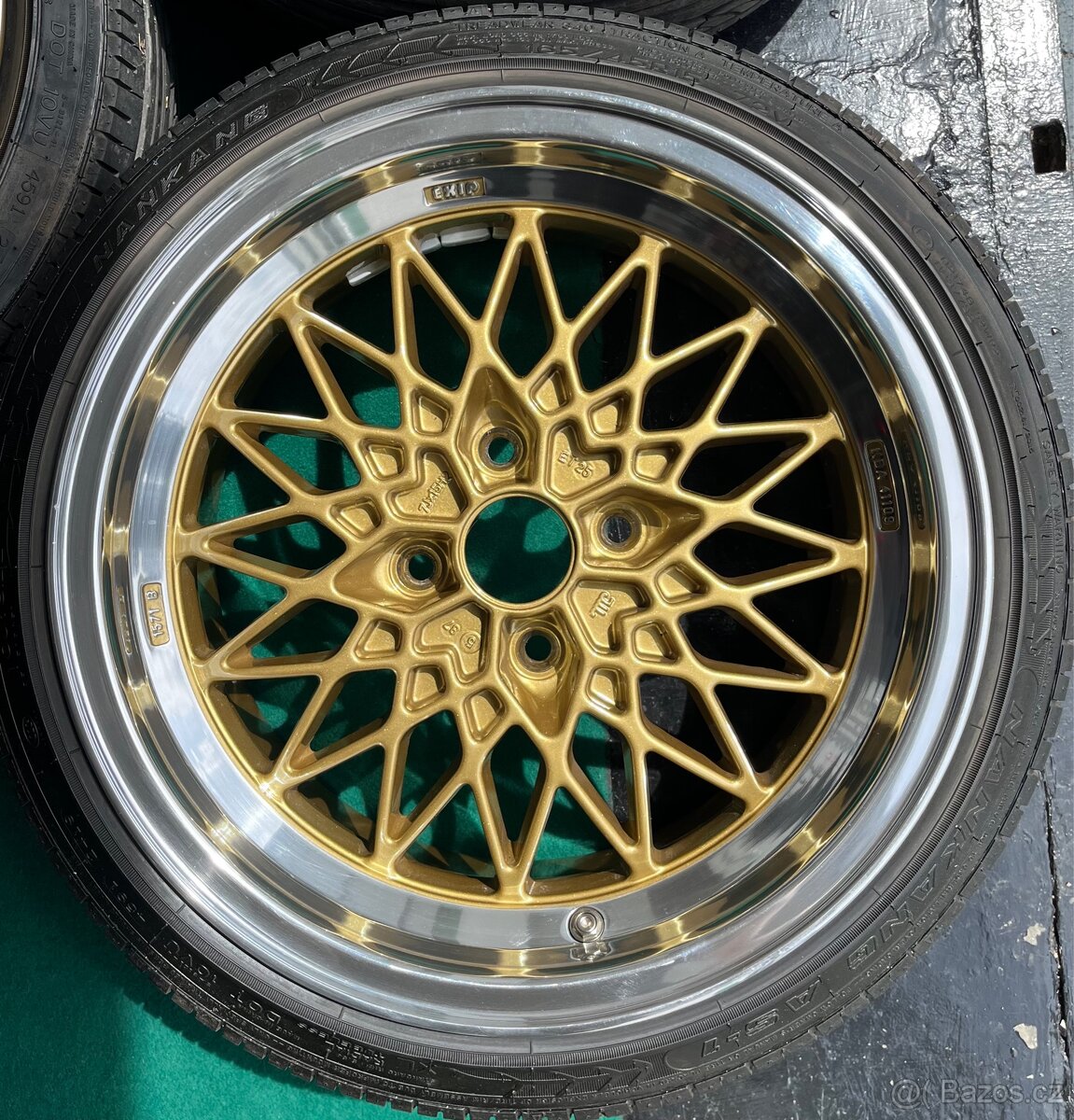 EXIP 4x100 ET25 7x15, pneu 165/45/15.