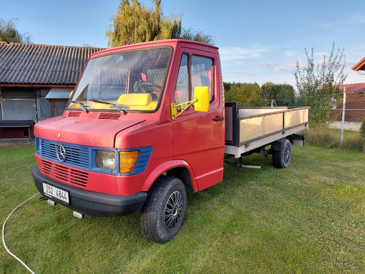 Mercedes Benz 309D valník