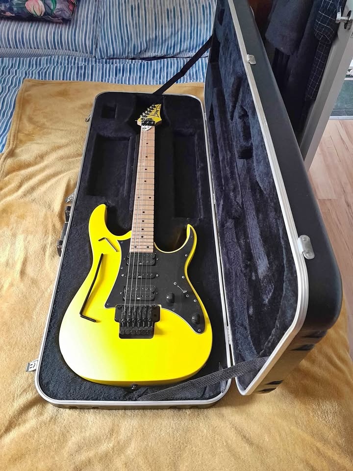 Kytara Ibanez RG350M – Desert Yellow – s tvrdým pouzdrem