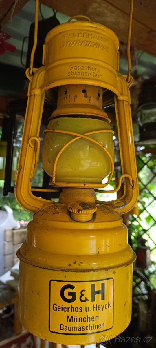 Stará vzácná petrolejka