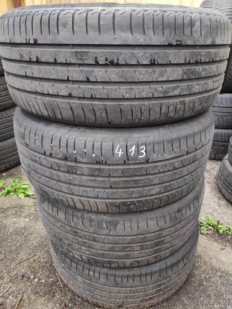 215/45R16 86H KUMHO Ecsta hs51