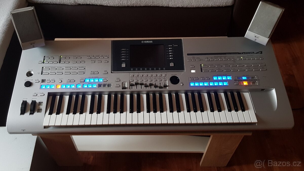 Tyros 4