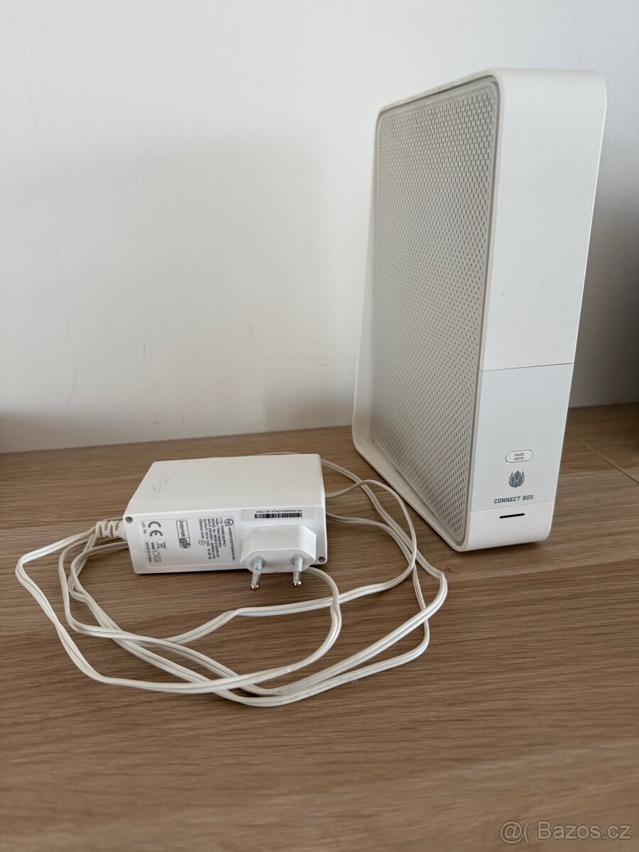 Wifi router modem Vodafone / UPC - plně funkční