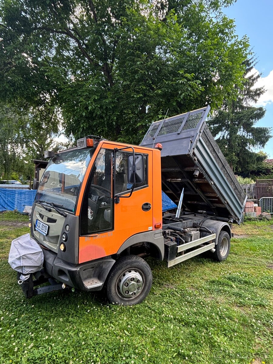 Bucher BU 100
