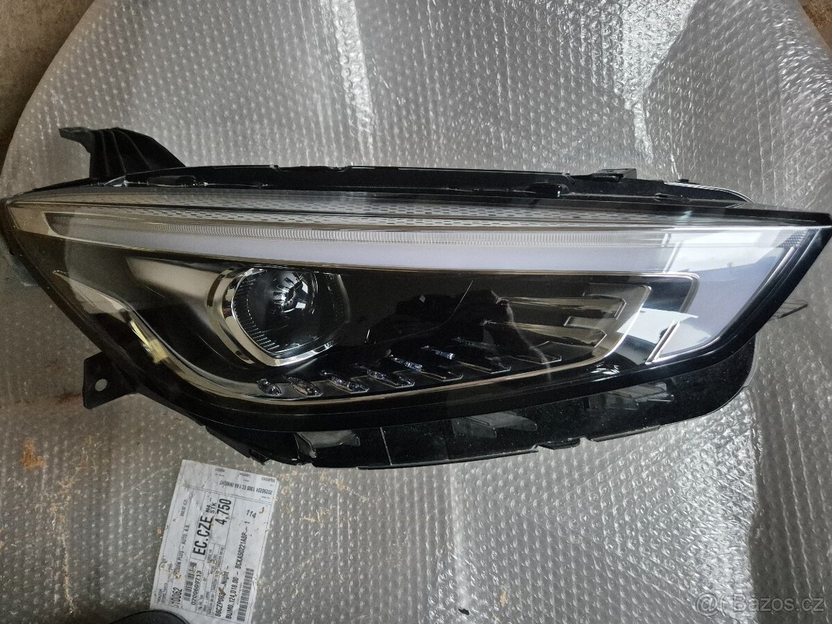 Prave predni svetlo MG ZS