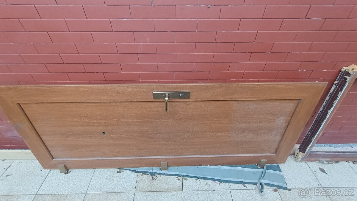 Vchodové dveře Levé 230 x 90 cm