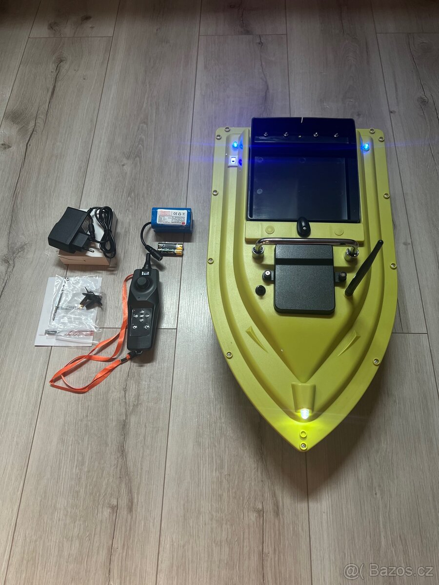 Zavážecí loďka na ryby s senzorem hloubky a teploty (NOVÁ)