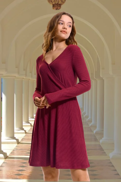 Fisherfield vínové áčkové úpletové šaty