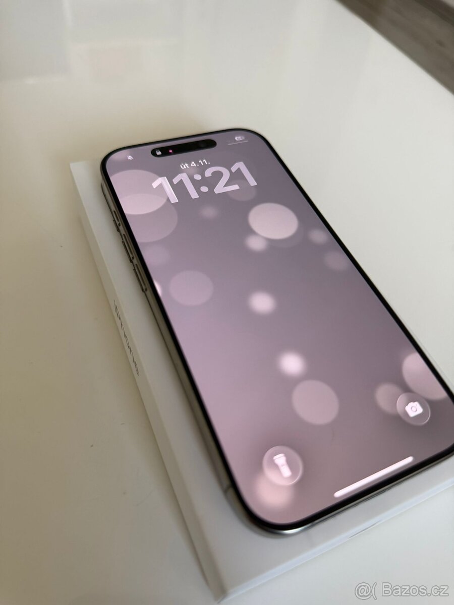 SLEVA iPhone 16 Pro 256GB + dárek