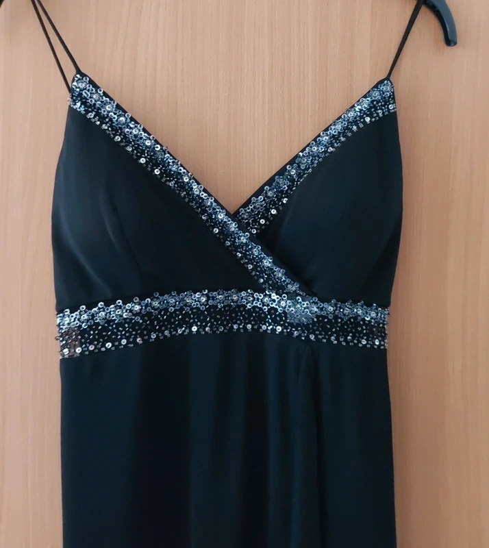 Společenské šaty s přehozem