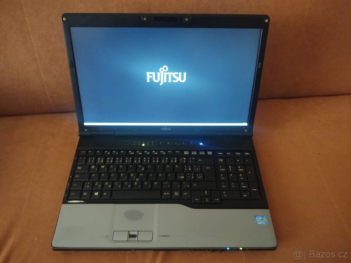 Fujitsu Lifebook E752