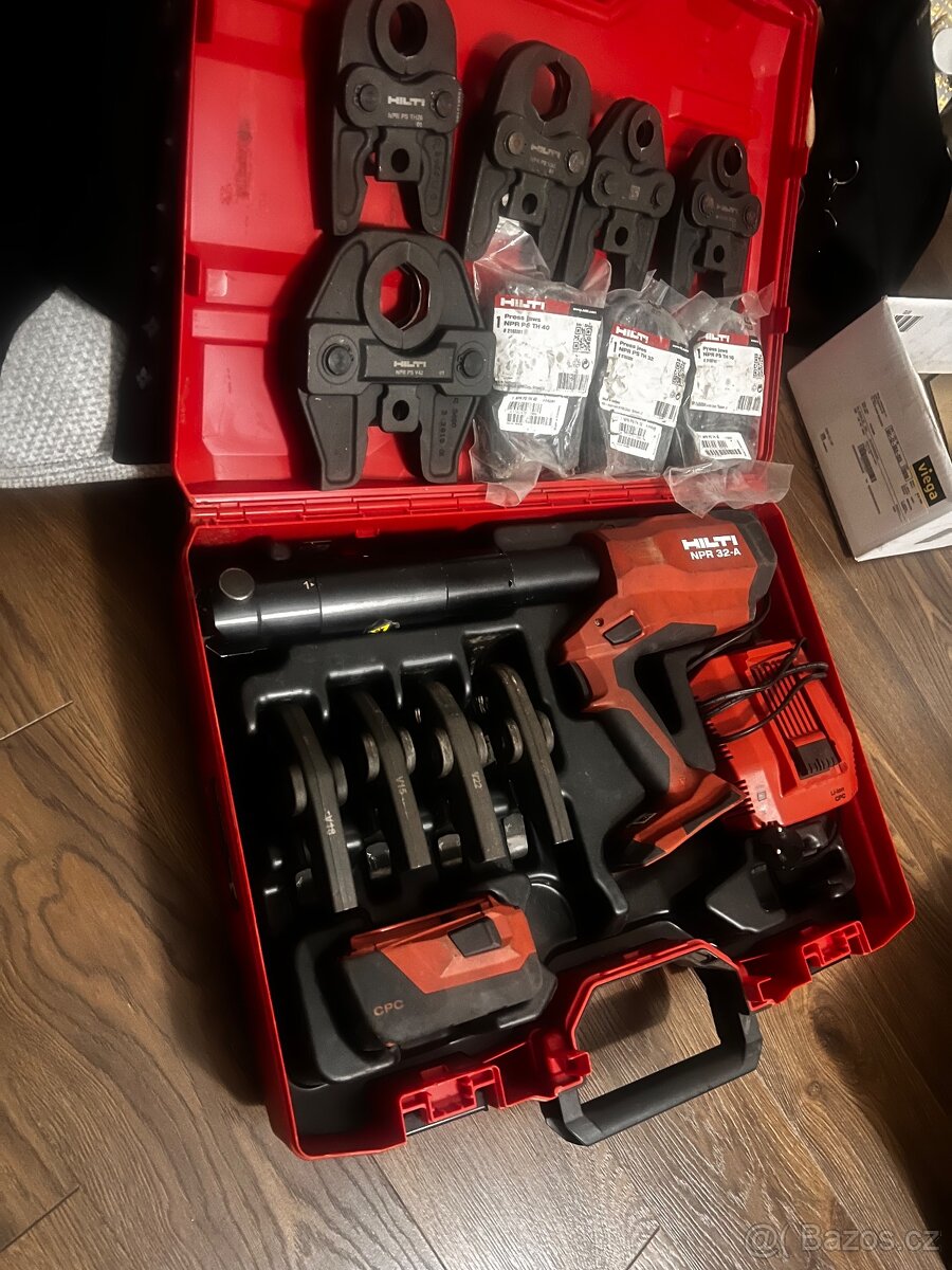 Hilti aku lisovací kleště +12xHilti čelisti V a TH