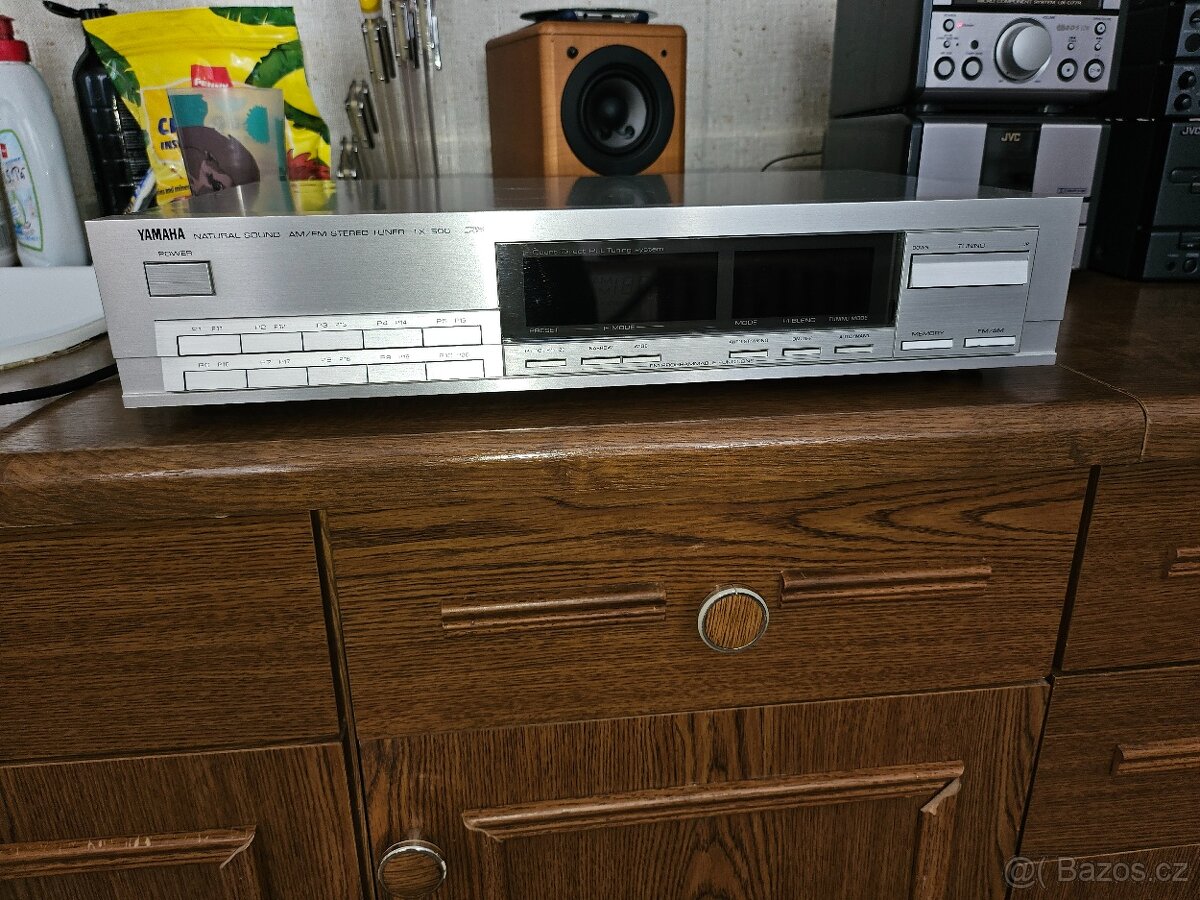 Prodám Tuner Yamaha - TX500, Vysoký model, NARROW, má mnoho
