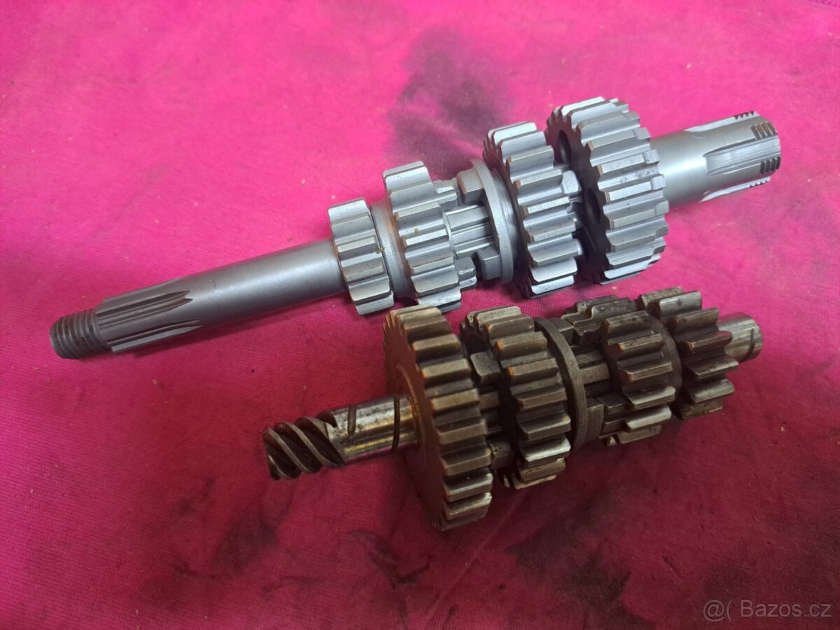 Jawa CZ 125 175 malá kývačka 356 450 - Převodovka
