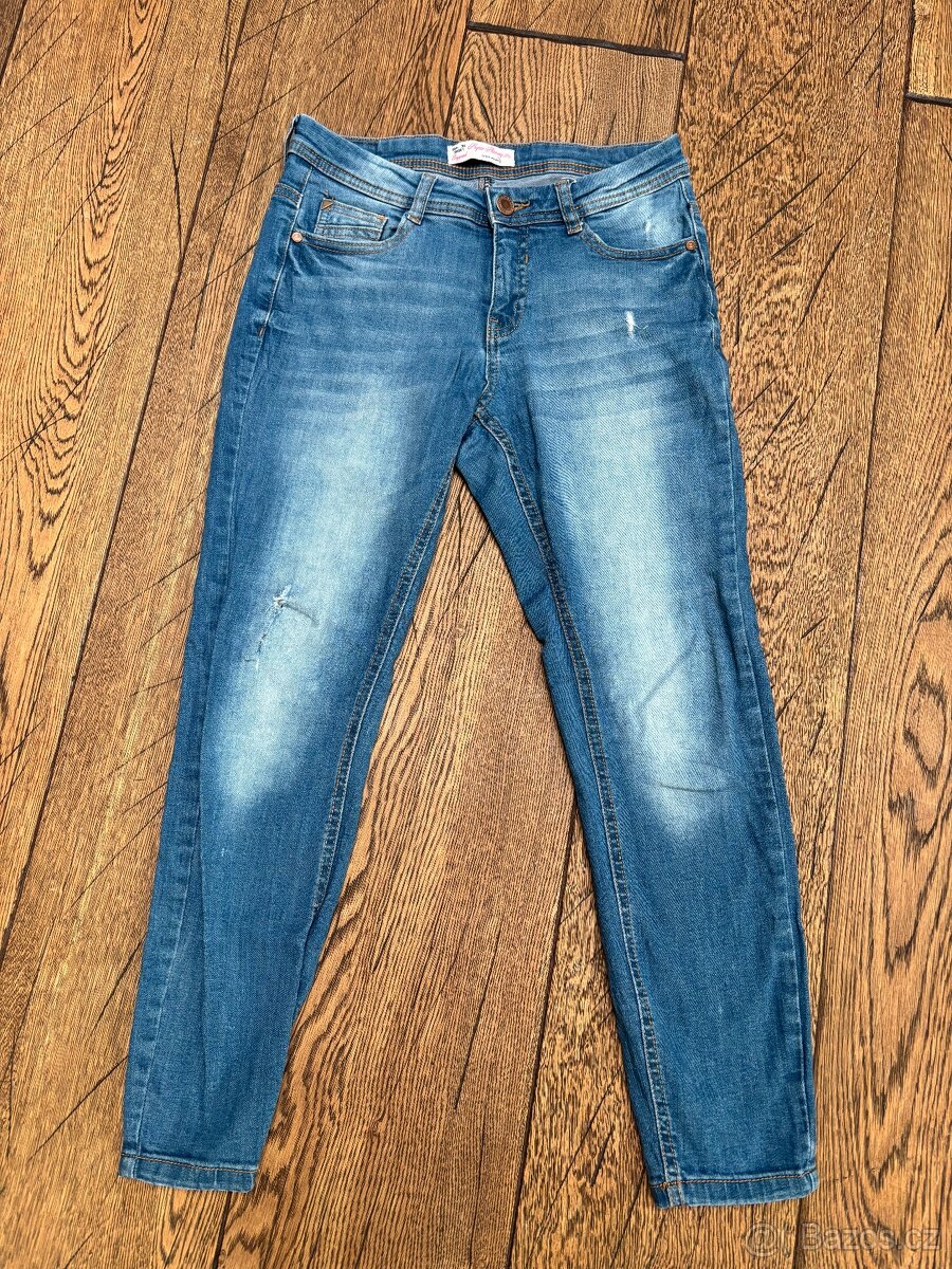 Dámské trhané džíny ClockHouse, vel. 36