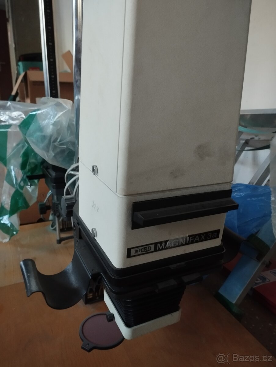 Zvětšovák Meopta magnifax