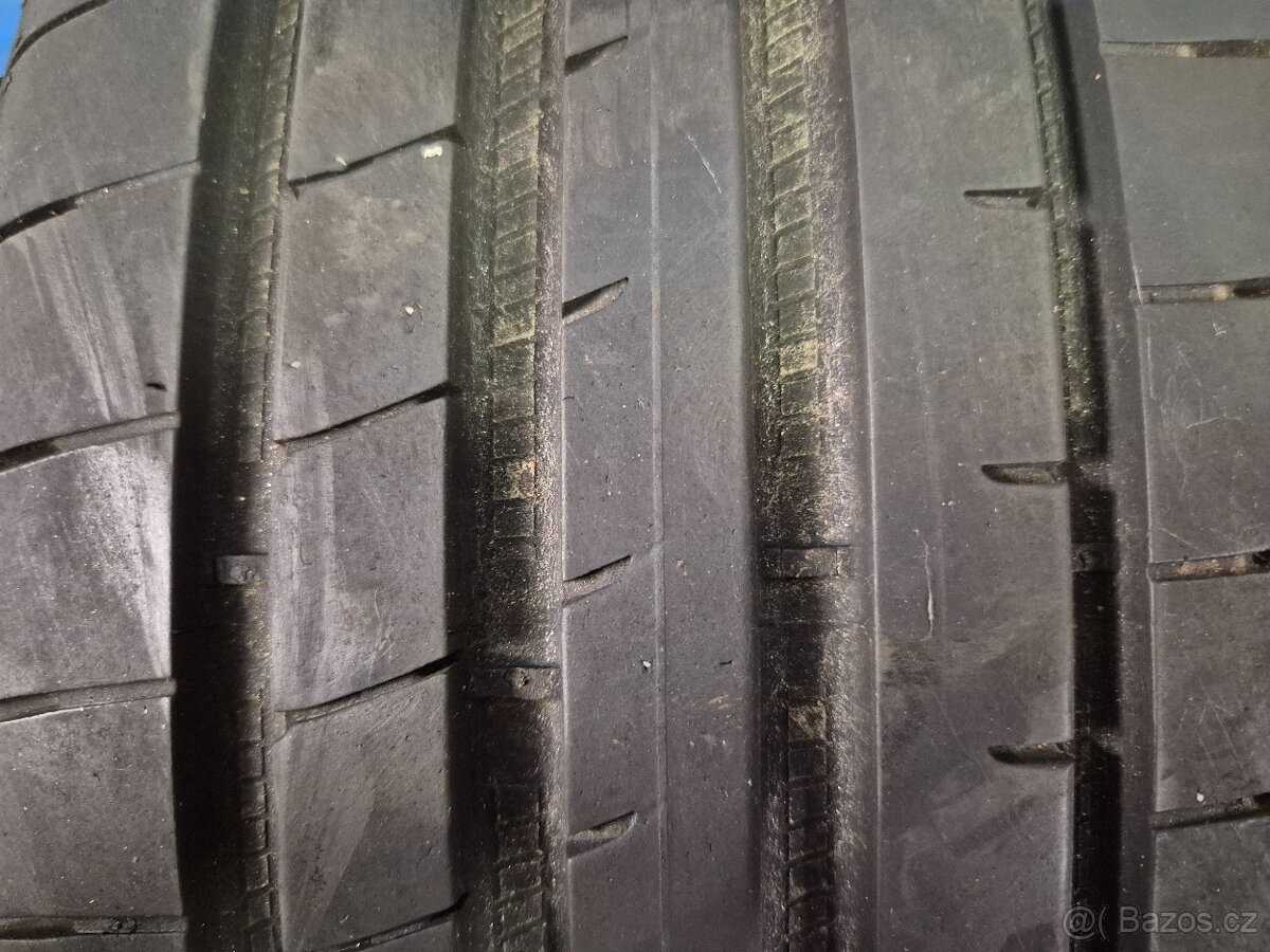 225/45 R17 GOODYEAR (2x7 2x5,5mm) č.15930/d2