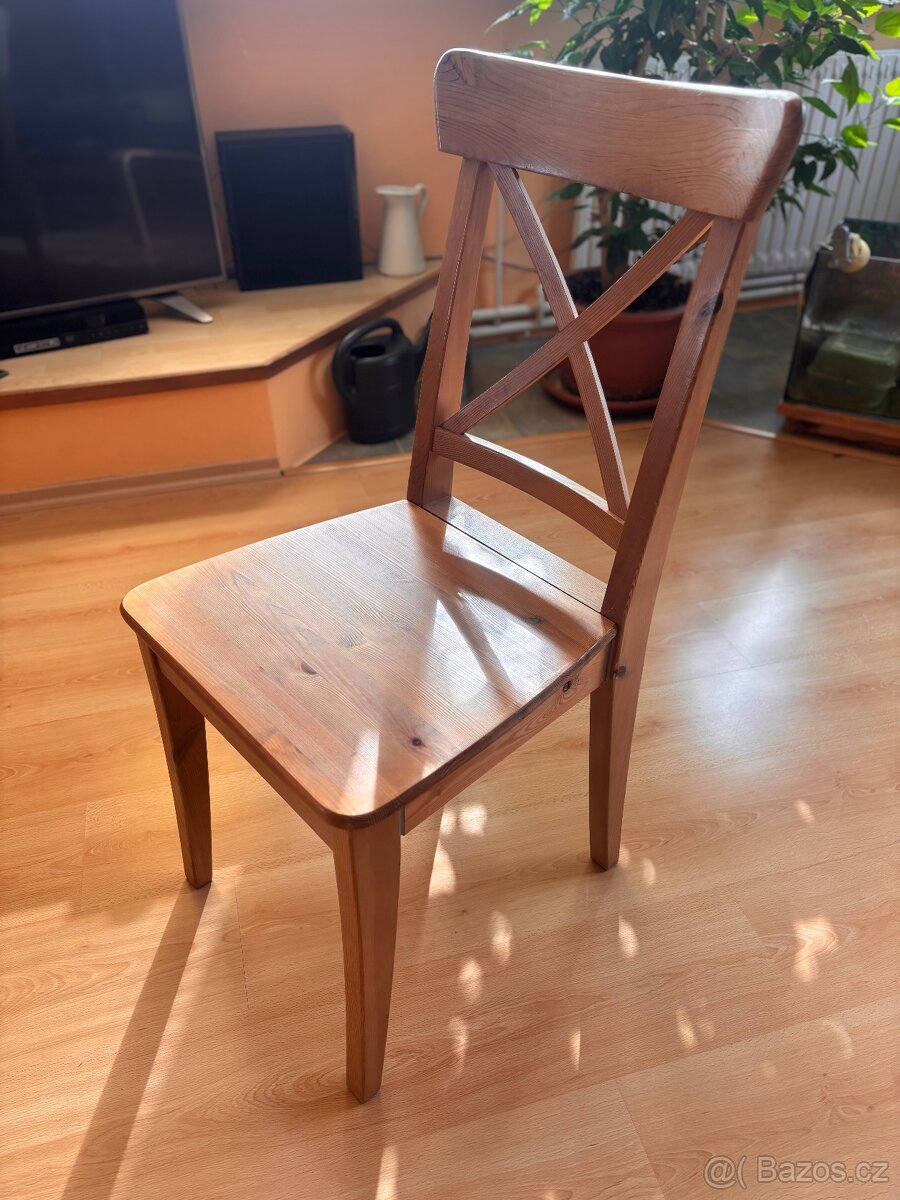 Dřevěná židle INGOLF - nová