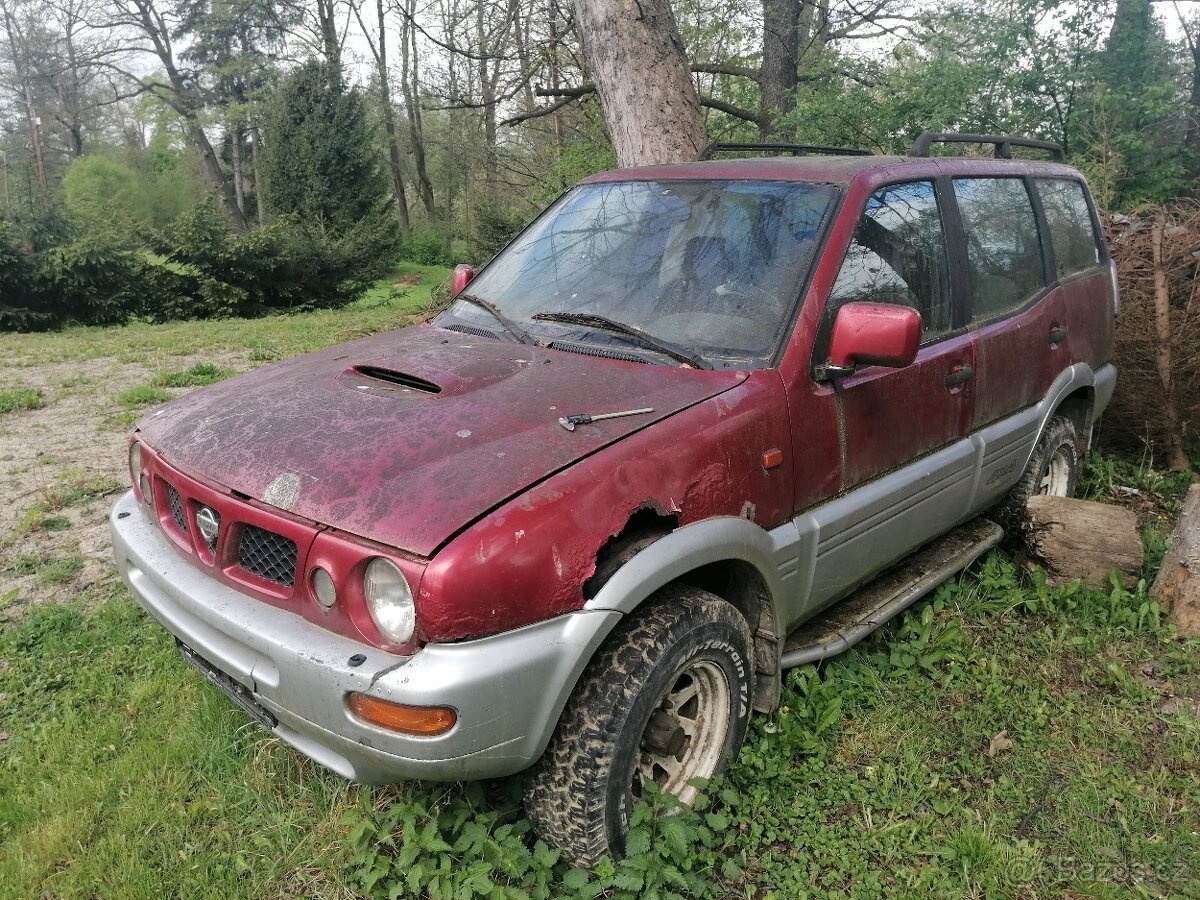 Prodám Nissan Terrano ll bez dokladů