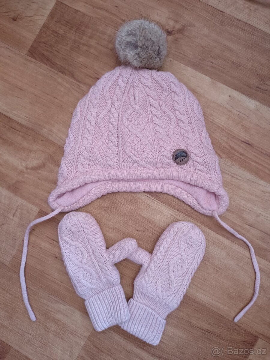 Dívčí zimní čepice a rukavice, vel. 98, zn. H&M