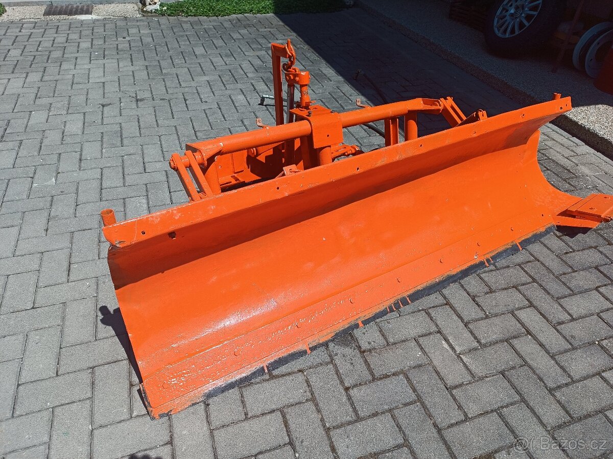 Sněhová radlice Multicar M25 natáčecí,zvedací