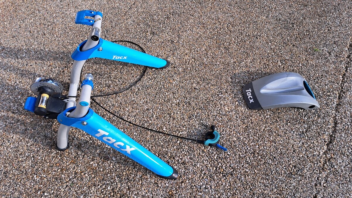 Cyklistický trenažér Satori Tacx Booster