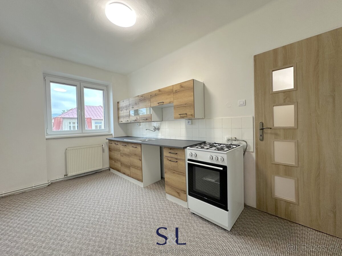 Pronájem bytu 3+1, 70 m2 - Nový Bor, ev.č. 01202