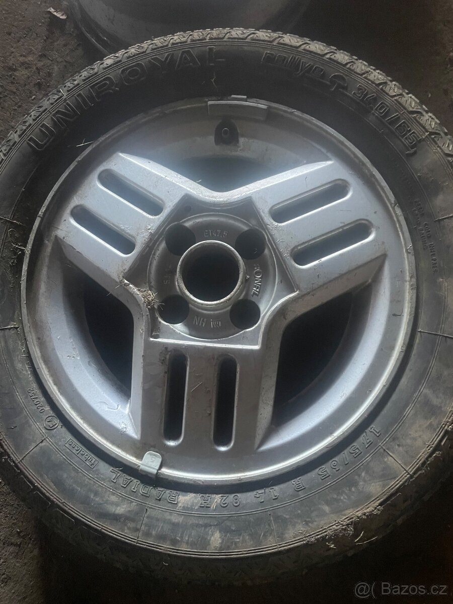 Mercedes 190 hlinikova kola