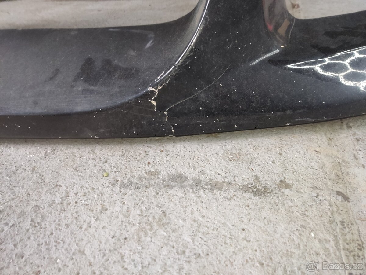 Přední nárazník Nissan 350Z