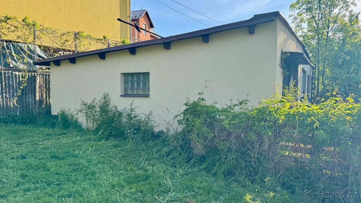 Garáž (dílna)