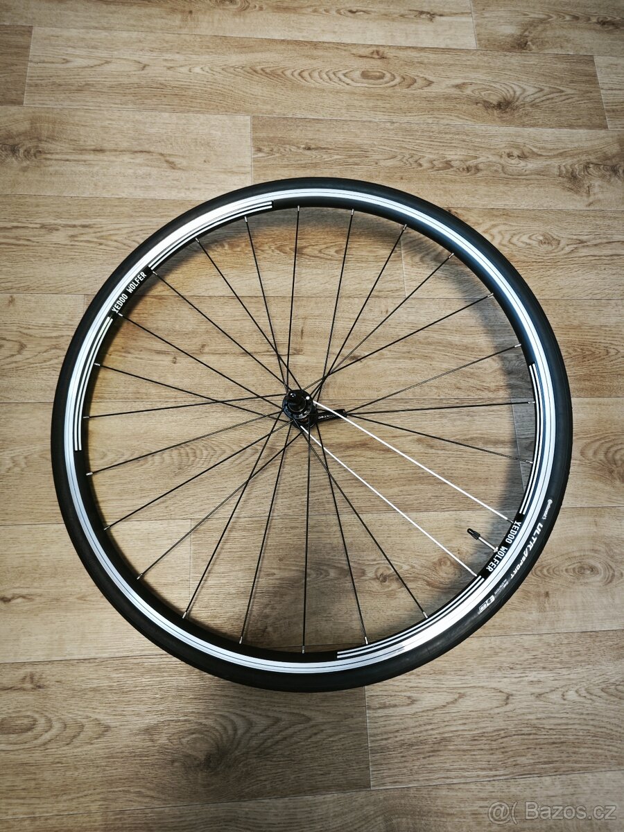 Přední kolo Yedoo Wolfer 28" NOVATEC & Continental
