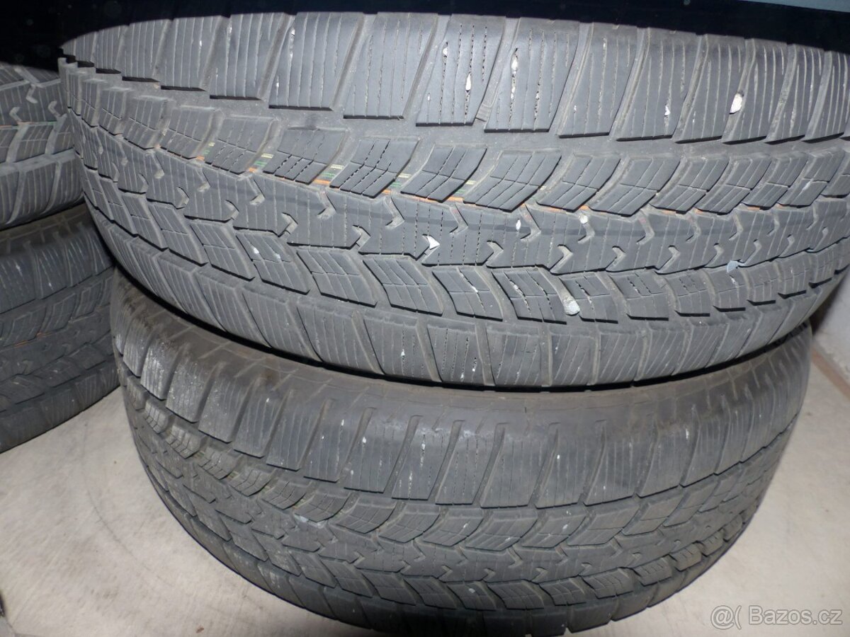 Zimní pneu 235/60 R18