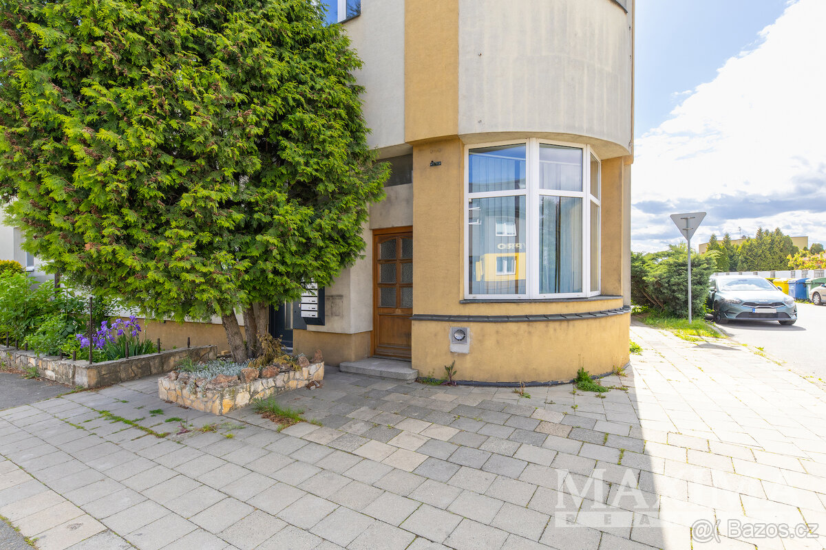 Prodej, Komerční, 35m2, Olomouc, Holice, Přerovská