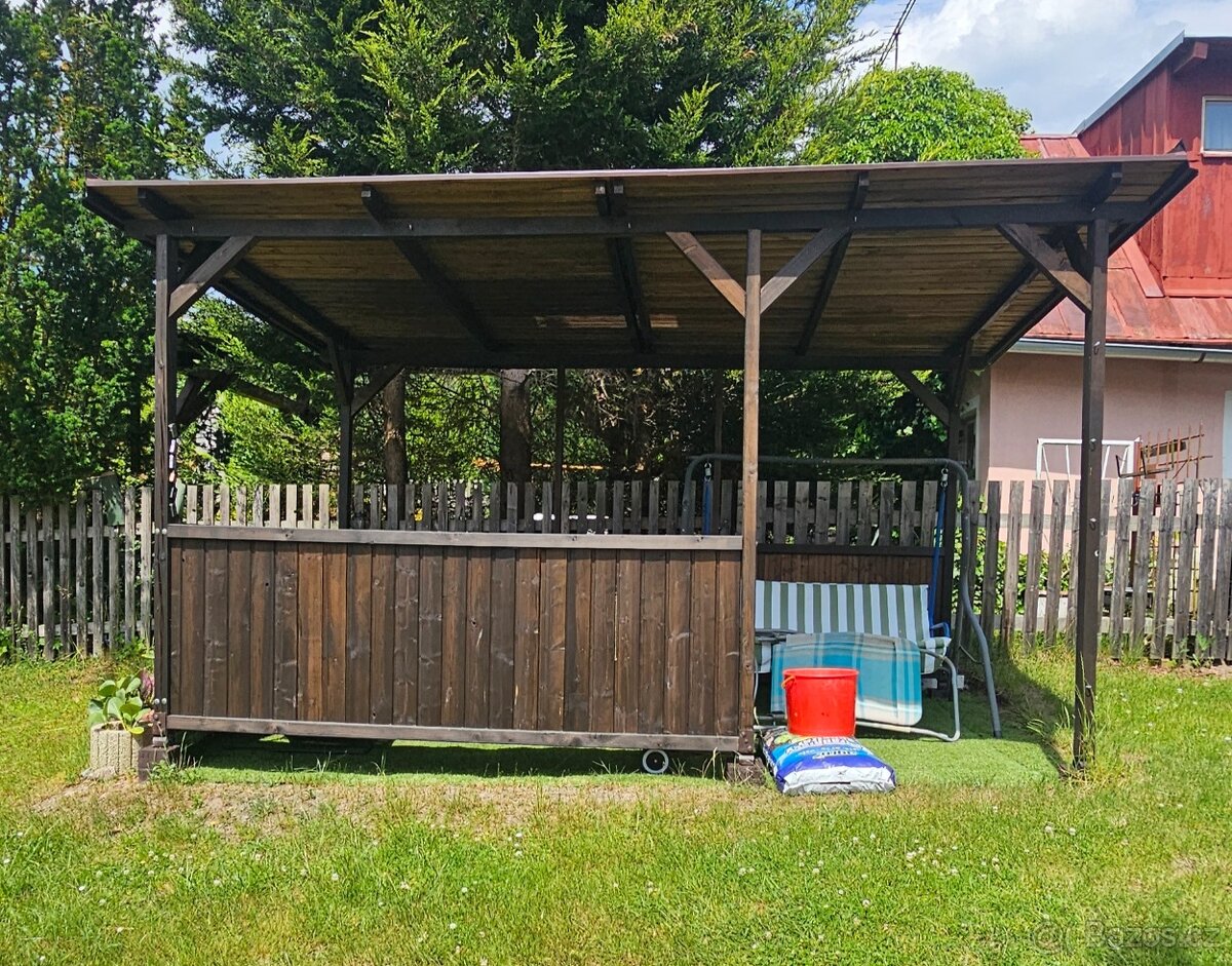 Zahradní pergola