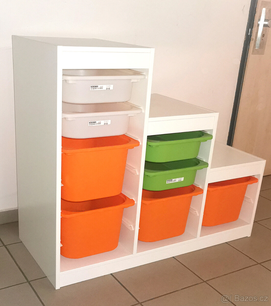 Úložná sestava z Ikea. Bezvadný stav
