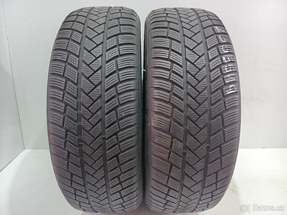 2ks zimní pneu 235/55/19 Vredestein