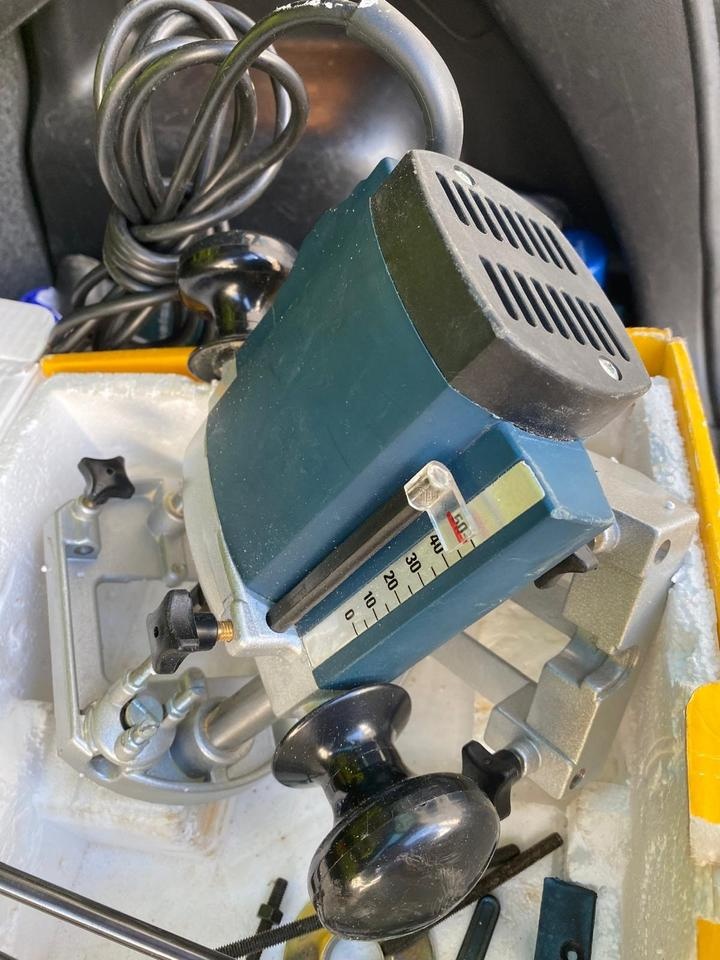 Horní frézka AEG OF 50 – funkční