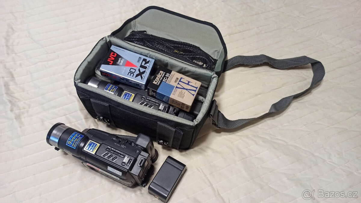 Prodám VHS-C camcorder zn. JVC s příslušenstvím