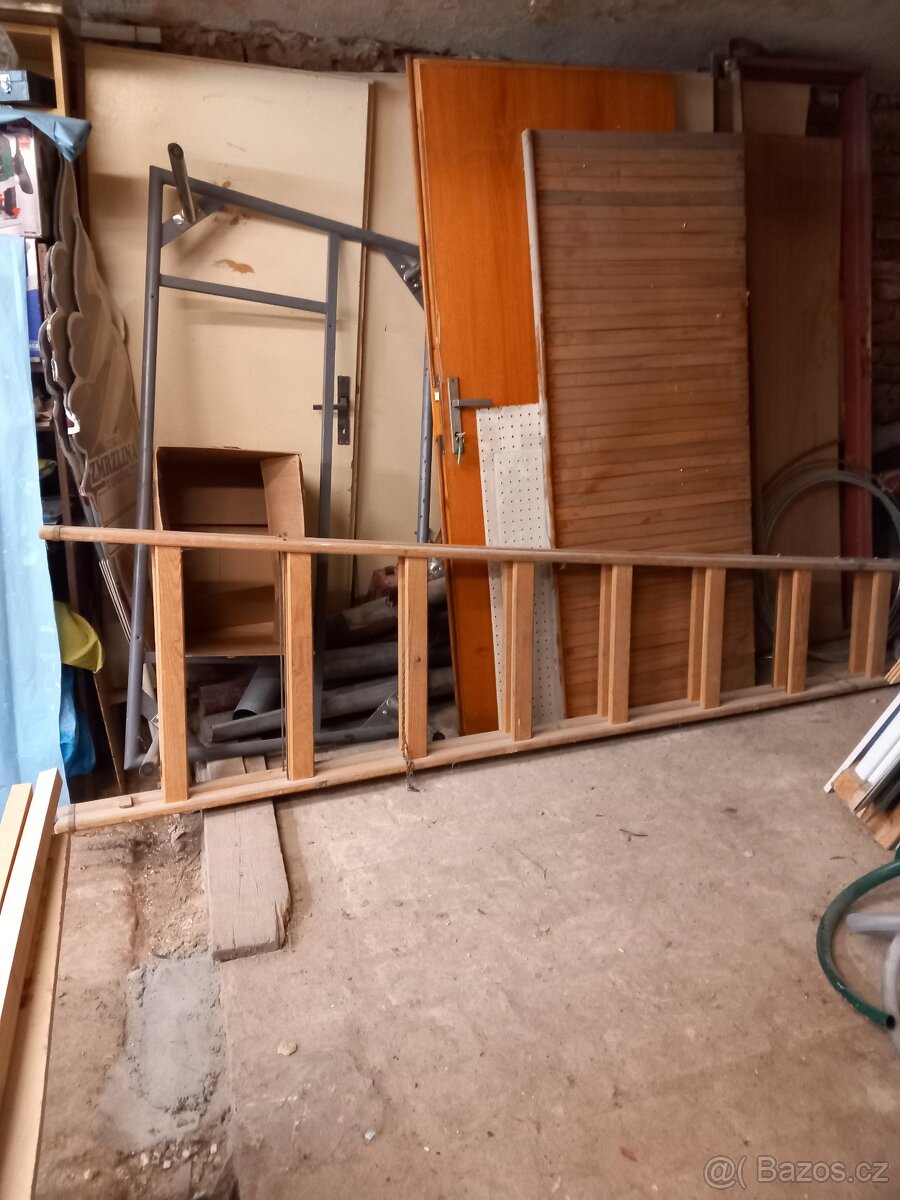 Prodám dřevěné štafle, 2,7m