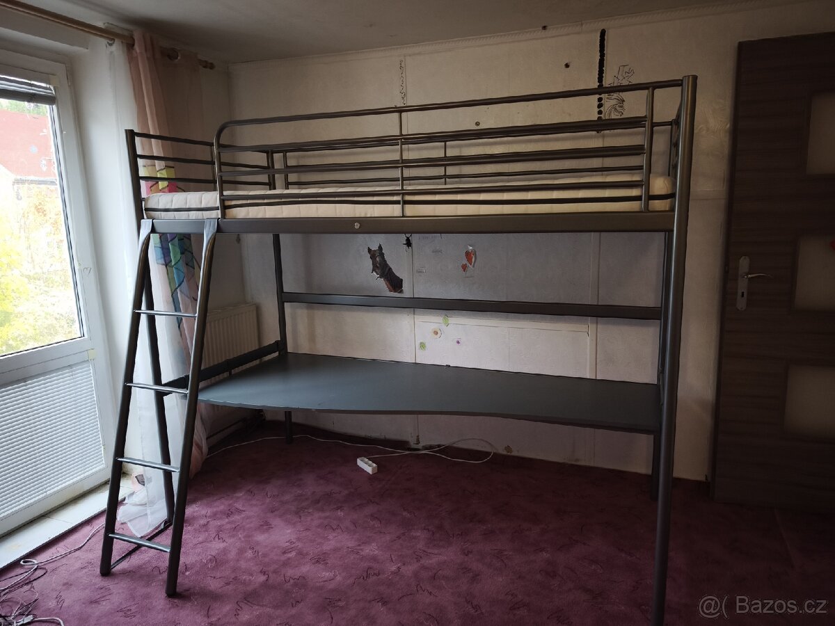 Patrová kovová postel IKEA