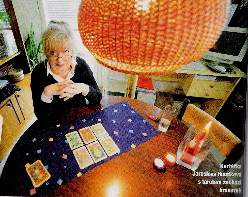 Výklad tarotových karet + astroslužby