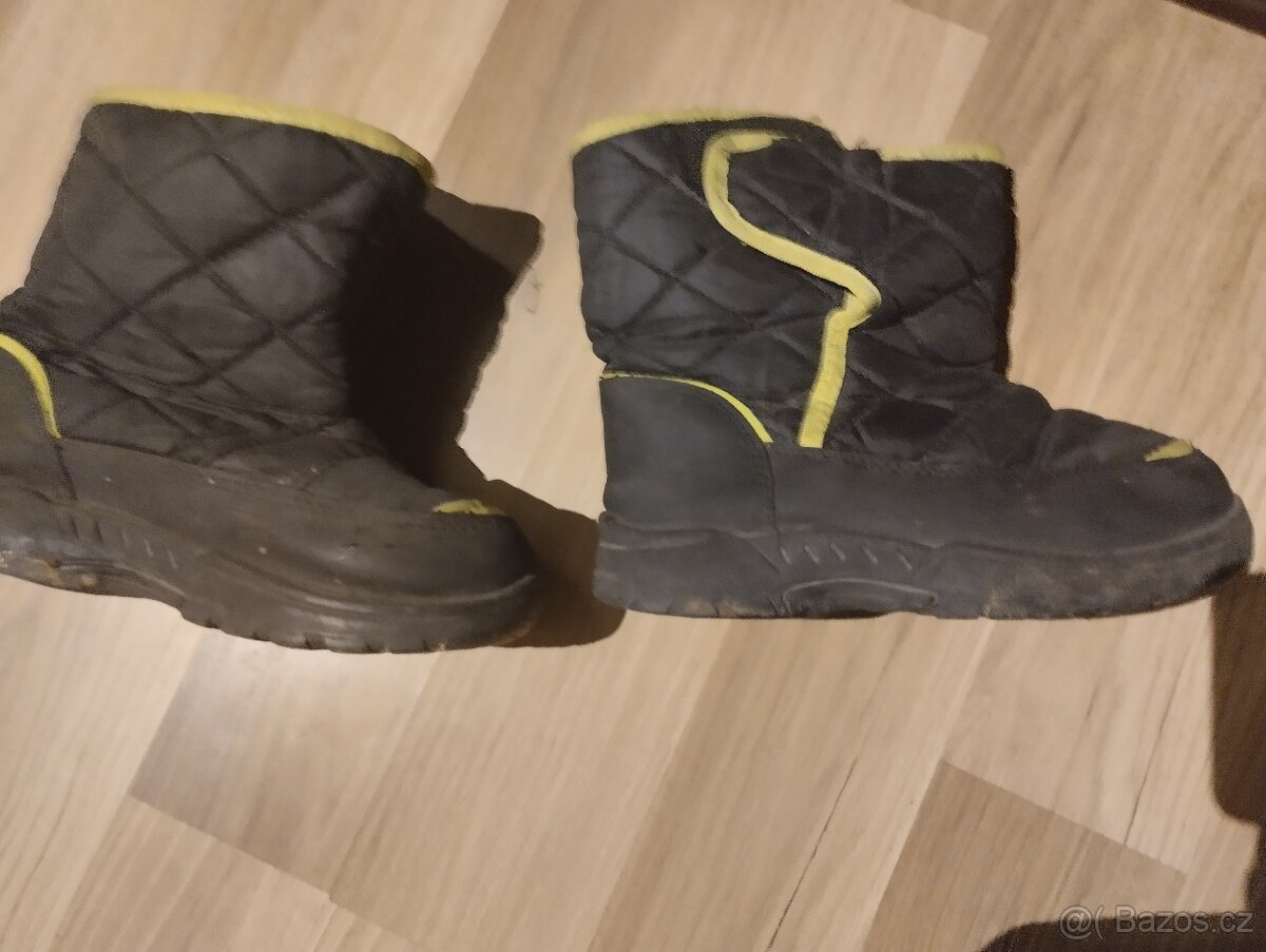 Zimní boty vel 33