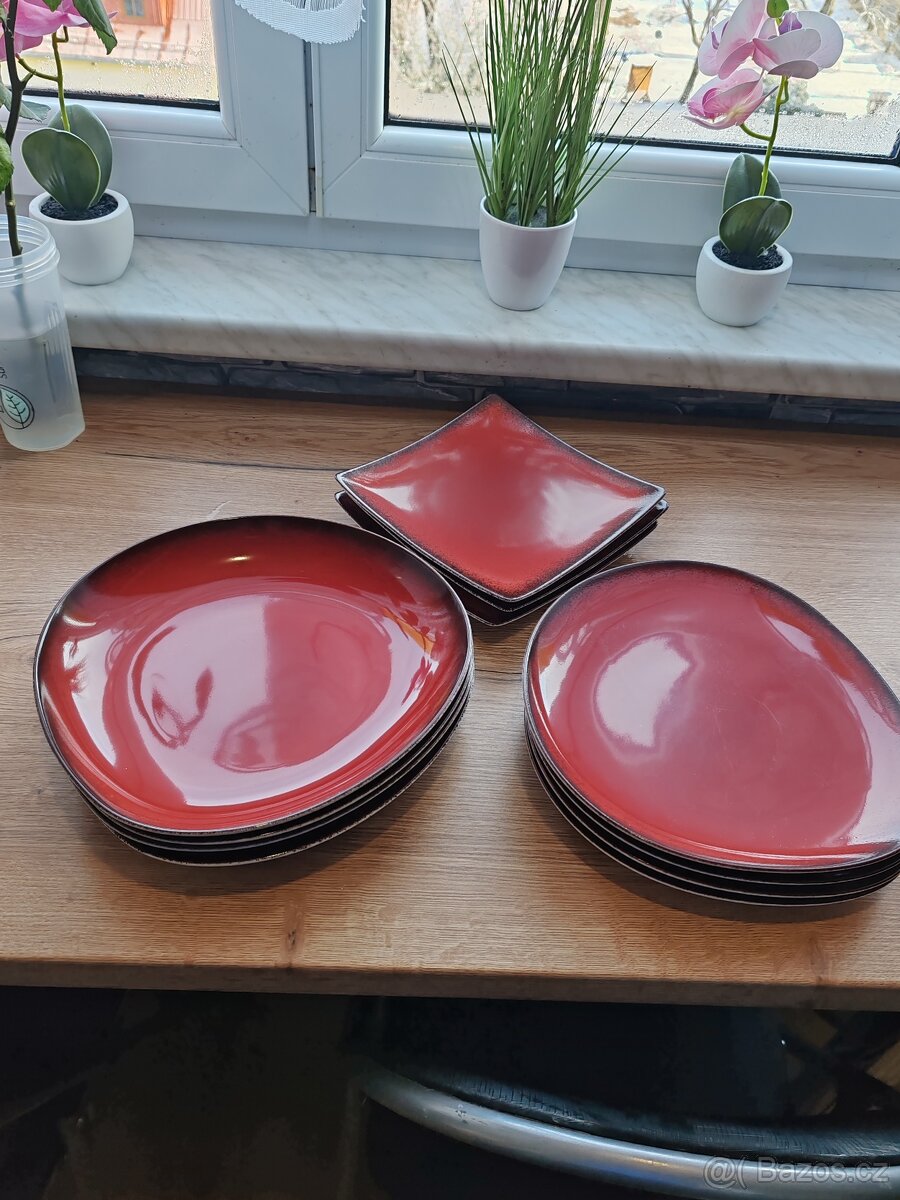 Sada jidelnich taliru 12 ks